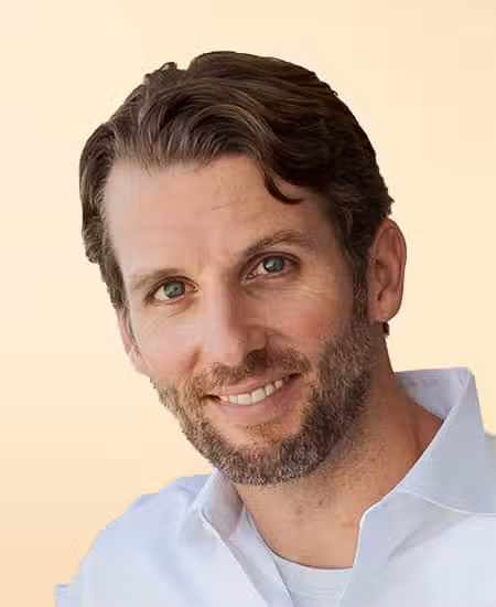 Dr. Jonathan Petrie's Headshot